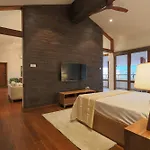 Studio 474